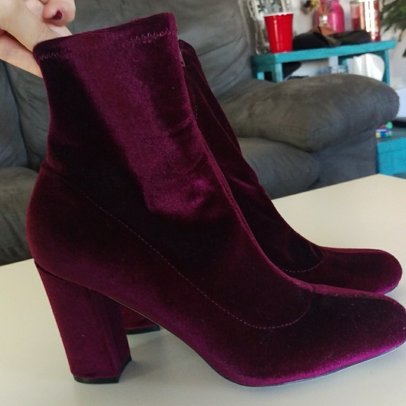 Velvet Boots - Picture 3 of 4